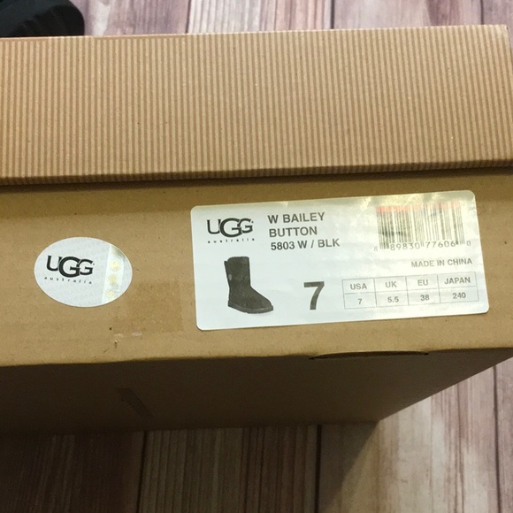 UGG Womens Bailey Button Boots in Black - Picture 8 of 9